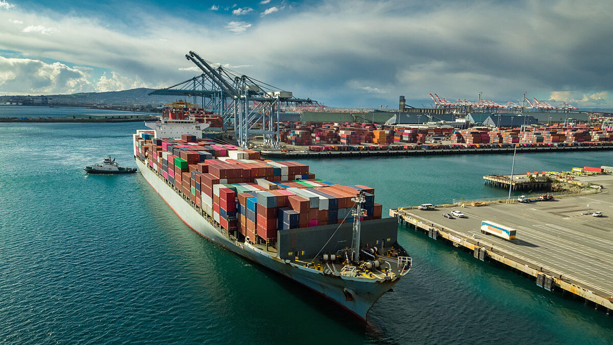 Operación portuaria de contenedores